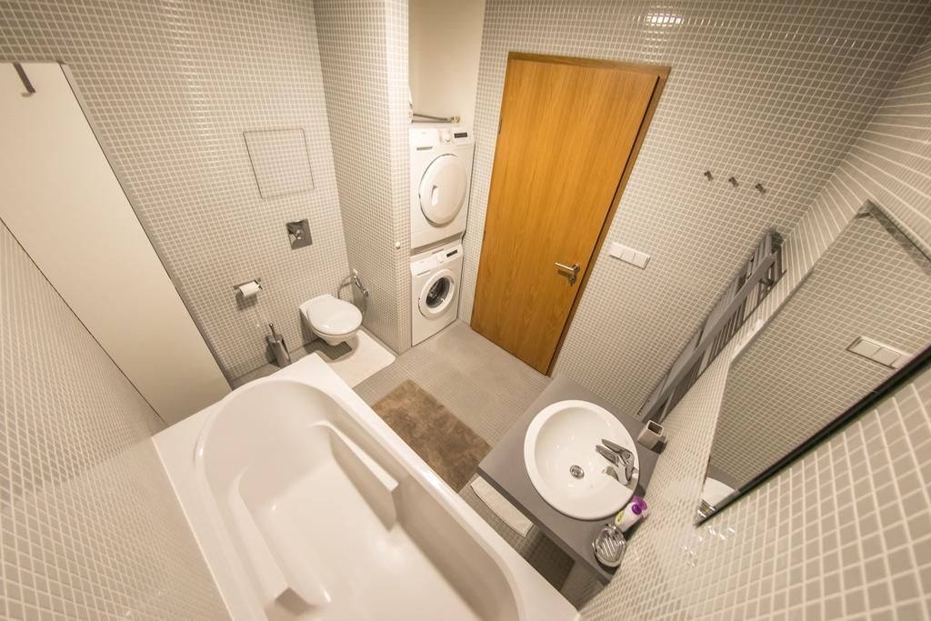 Korunni Dvur, 2 Free Parkings * Praga