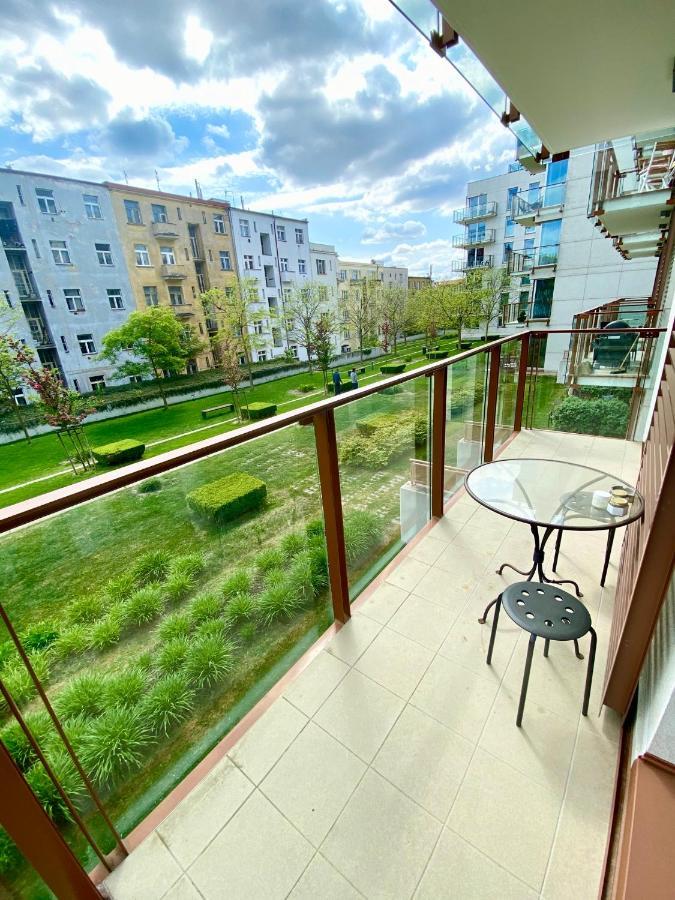 Korunni Dvur, 2 Free Parkings Apartamento Praga