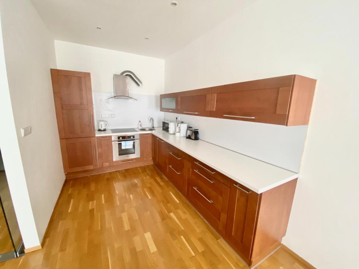 Korunni Dvur, 2 Free Parkings Apartamento