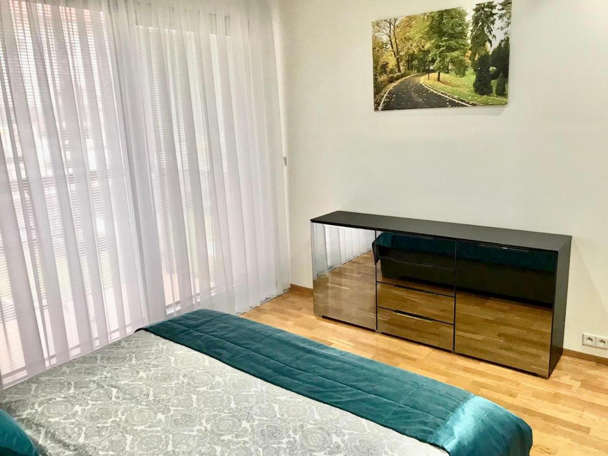 Apartamento Korunni Dvur, 2 Free Parkings *